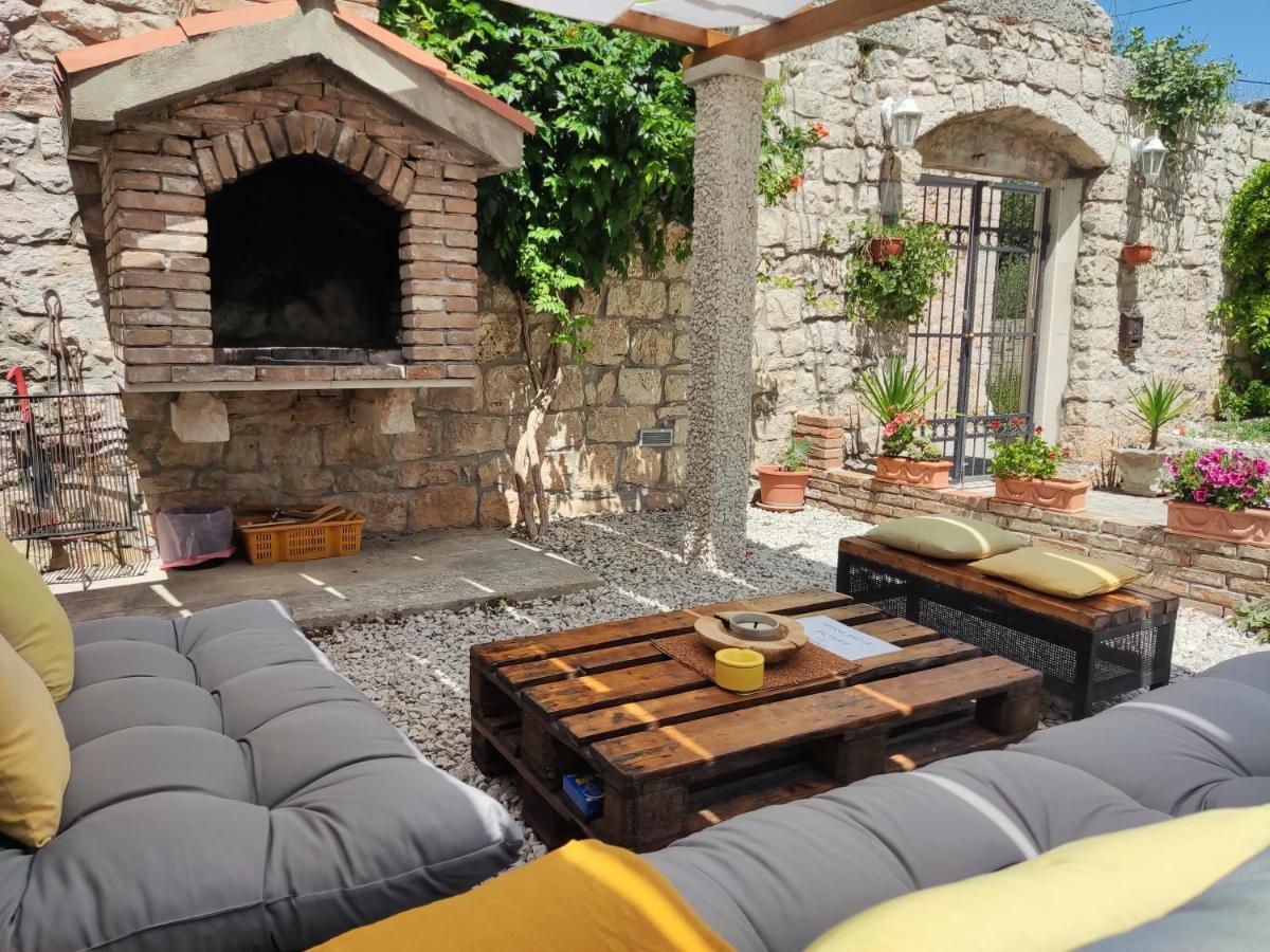 **Stone House ** Trogir Center ** Old Town Appartement Buitenkant foto